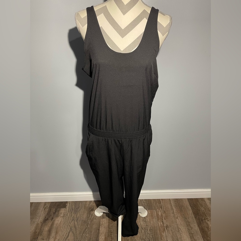 Old Navy Black Sleeveless Jumpsuit with V-Neckline
